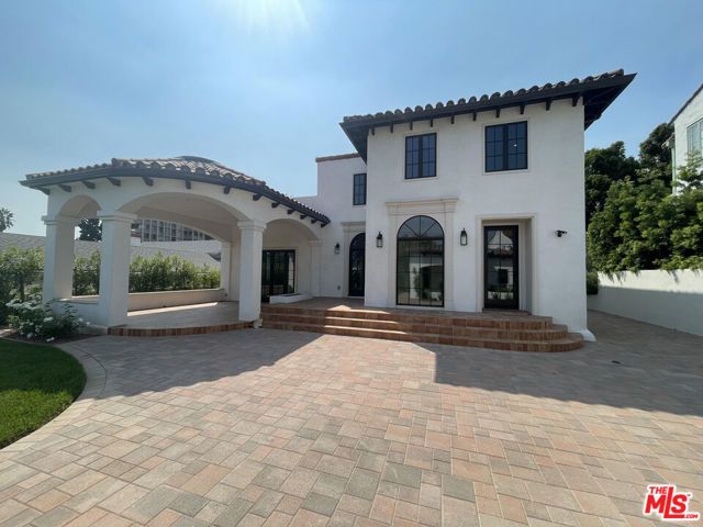 2300 N Commonwealth Avenue, Los Angeles, CA 90027