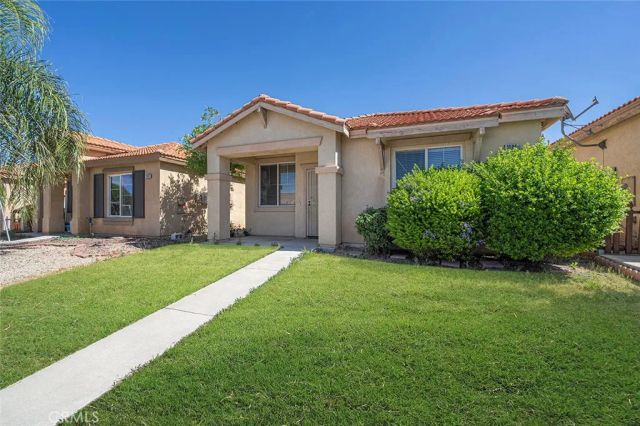 1085 Encanto Drive, San Jacinto, CA 92582