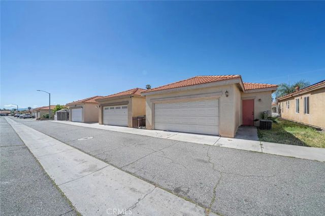 1085 Encanto Drive, San Jacinto, CA 92582