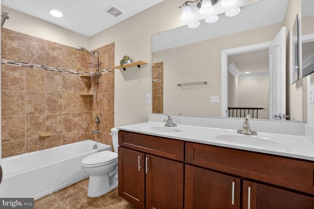 3711 CHIPPENDALE CIR, Woodbridge, VA 22193