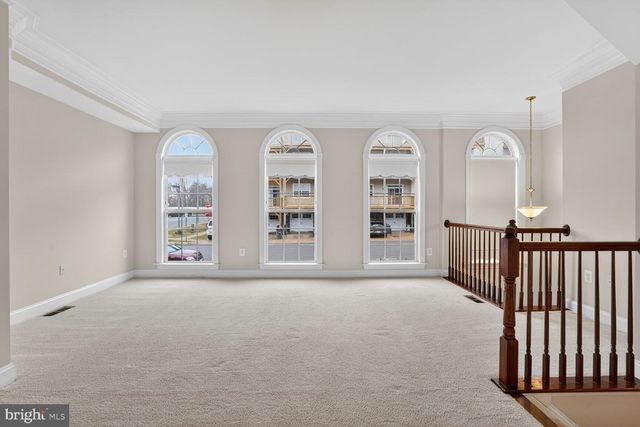 3711 CHIPPENDALE CIR, Woodbridge, VA 22193