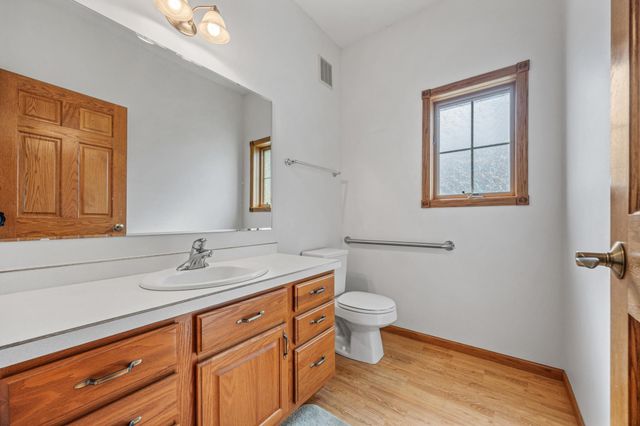 766 36th Street S, Moorhead, MN 56560