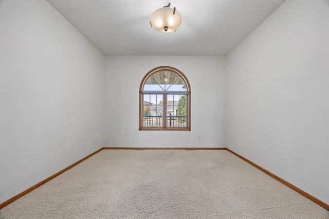 766 36th Street S, Moorhead, MN 56560