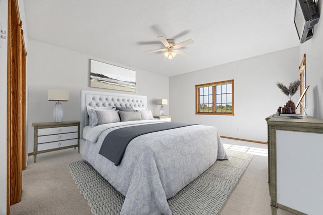 766 36th Street S, Moorhead, MN 56560
