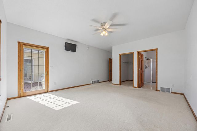 766 36th Street S, Moorhead, MN 56560