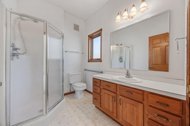 766 36th Street S, Moorhead, MN 56560