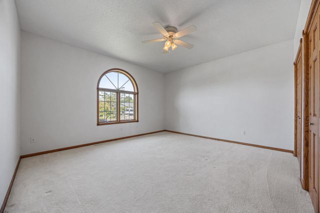 766 36th Street S, Moorhead, MN 56560