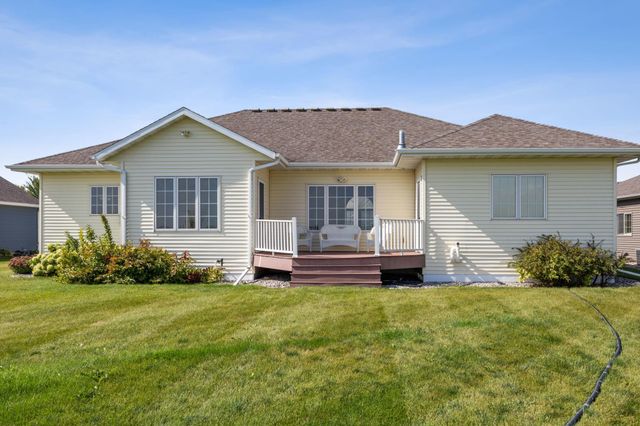 766 36th Street S, Moorhead, MN 56560