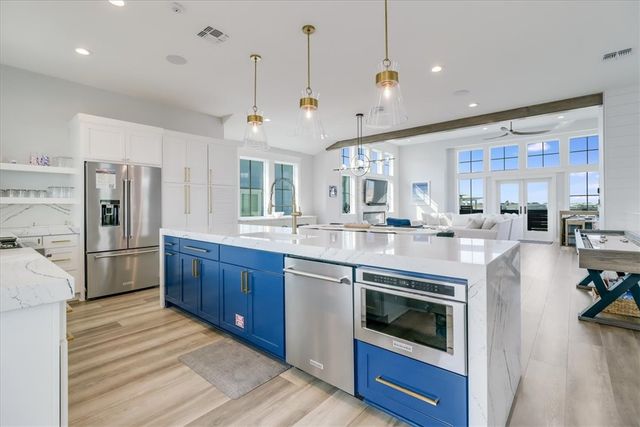 969 Banyan Beach Dr, Port Aransas, TX 78373