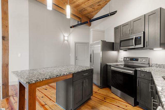 806 Green Avenue UNIT 215, Greenville, SC 29605