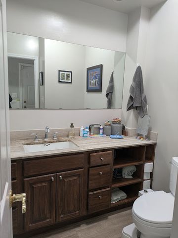 828 W AGATITE Avenue 1, Chicago, IL 60640