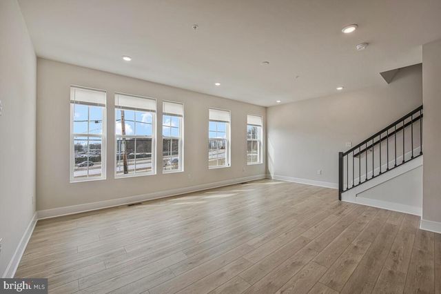 7268 CONTEE RD, Laurel, MD 20707