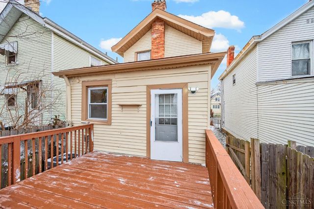 1989 Kinney Avenue, Cincinnati, OH 45207