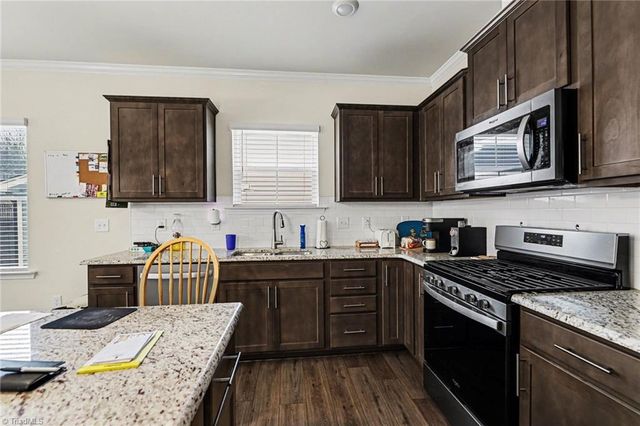 940 Bloomington Way, High Point, NC 27265