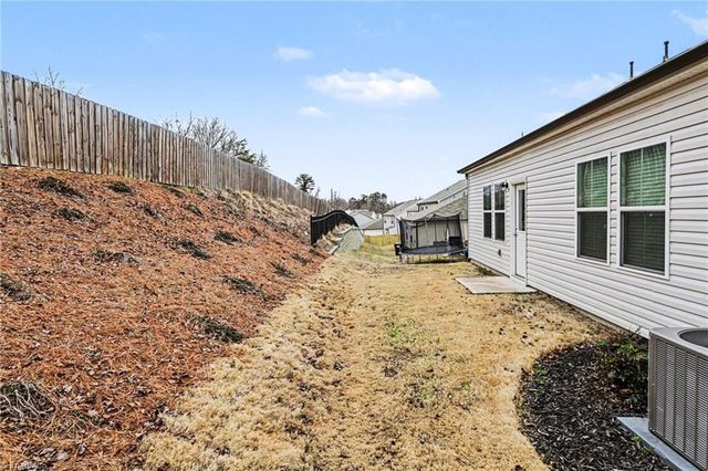 940 Bloomington Way, High Point, NC 27265