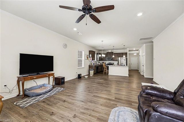 940 Bloomington Way, High Point, NC 27265