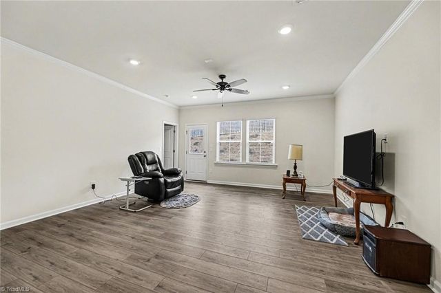 940 Bloomington Way, High Point, NC 27265