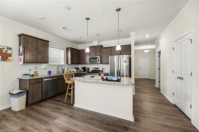 940 Bloomington Way, High Point, NC 27265