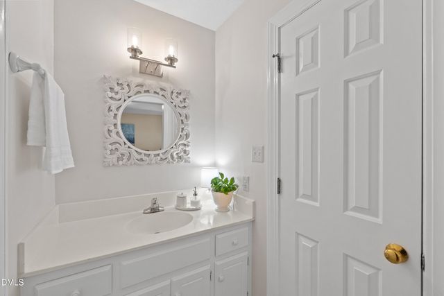 129 Hedgerow Court, Cary, NC 27513