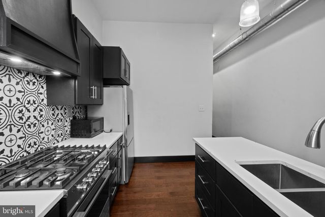 820 NEWINGTON AVE, Baltimore, MD 21217