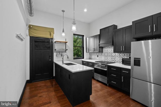 820 NEWINGTON AVE, Baltimore, MD 21217