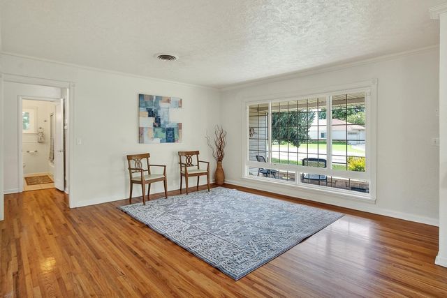 1099 Villa Vista Ave, Yuba City, CA 95991