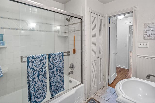 1099 Villa Vista Ave, Yuba City, CA 95991