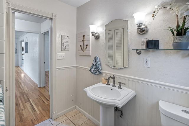 1099 Villa Vista Ave, Yuba City, CA 95991