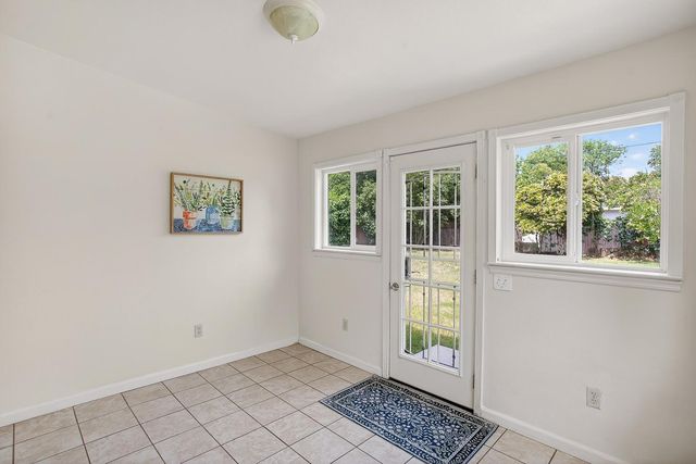 1099 Villa Vista Ave, Yuba City, CA 95991