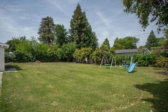 1099 Villa Vista Ave, Yuba City, CA 95991