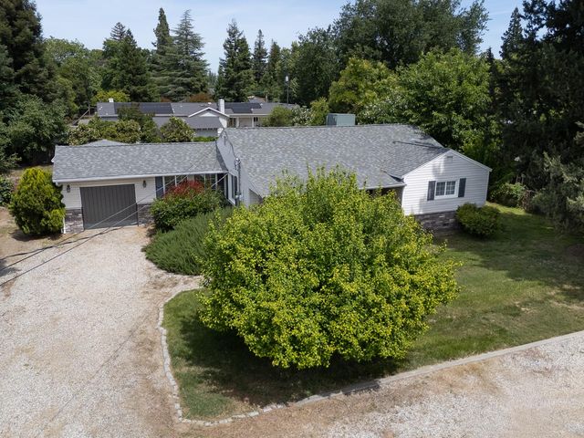 1099 Villa Vista Ave, Yuba City, CA 95991