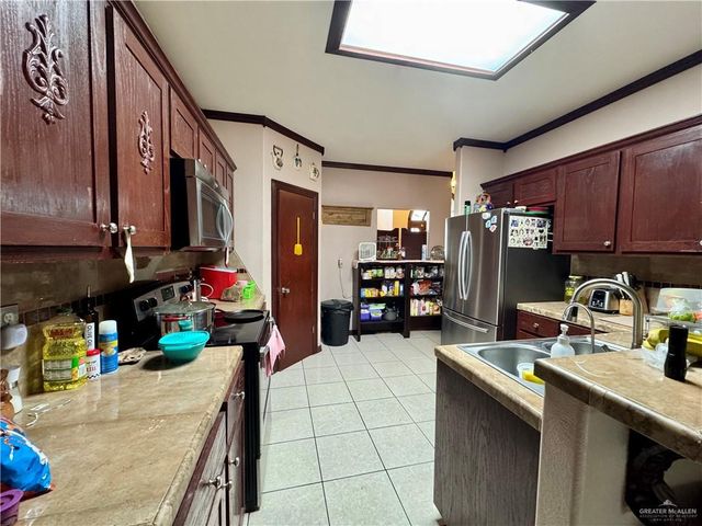 604 S Val Verde Road, Donna, TX 78537
