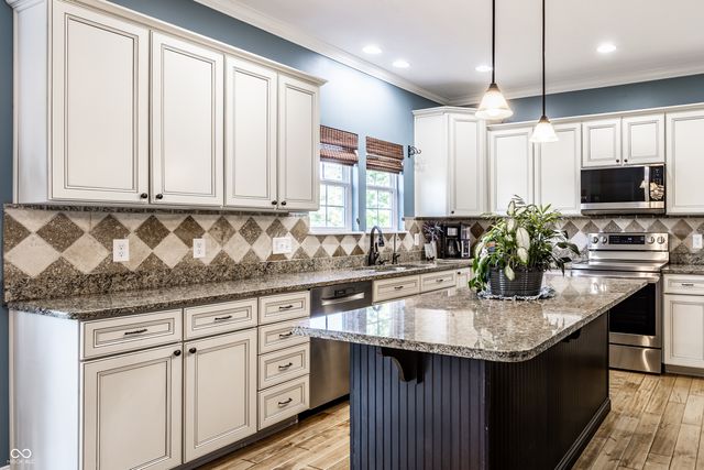 10370 N County Road 471 E, Pittsboro, IN 46167