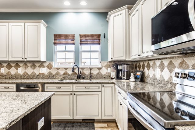 10370 N County Road 471 E, Pittsboro, IN 46167