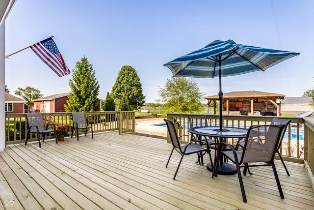 10370 N County Road 471 E, Pittsboro, IN 46167