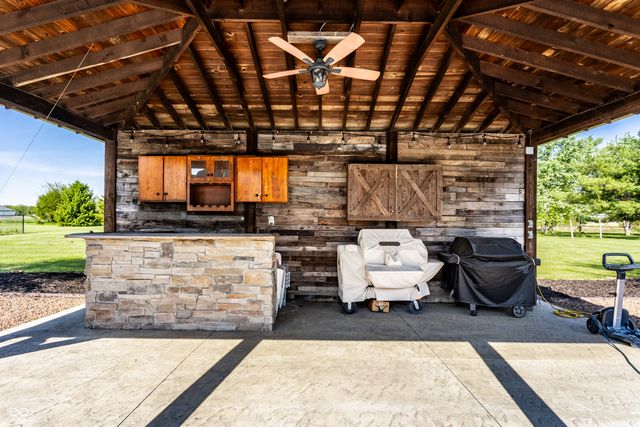 10370 N County Road 471 E, Pittsboro, IN 46167