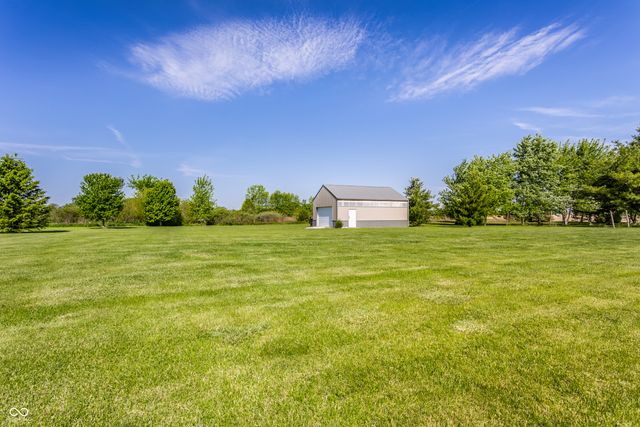 10370 N County Road 471 E, Pittsboro, IN 46167