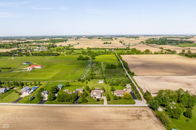 10370 N County Road 471 E, Pittsboro, IN 46167