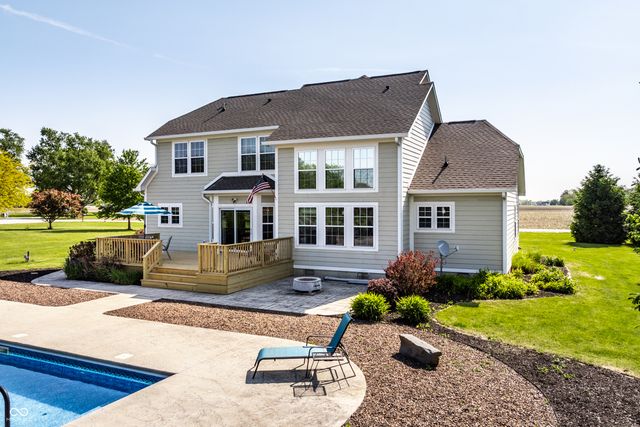10370 N County Road 471 E, Pittsboro, IN 46167