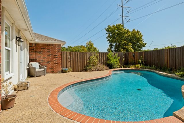 2922 Andrea Lane, Garland, TX 75040