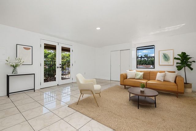 2447 Roosevelt Street, Hollywood, FL 33020