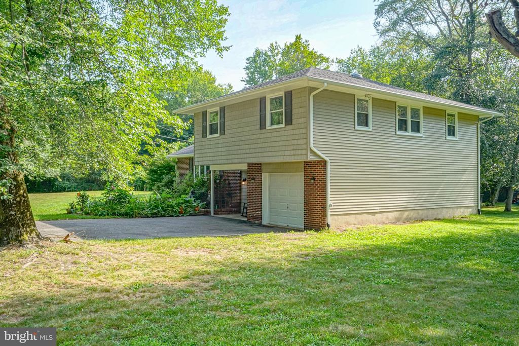 546 S EGG HARBOR RD, Hammonton, NJ 08037