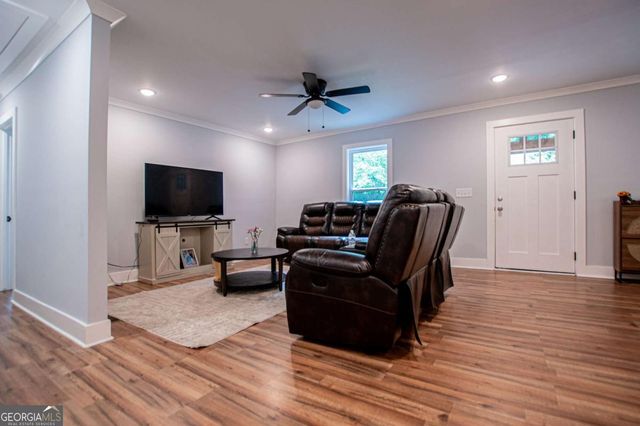 140 Walker Woods Drive, Carrollton, GA 30116