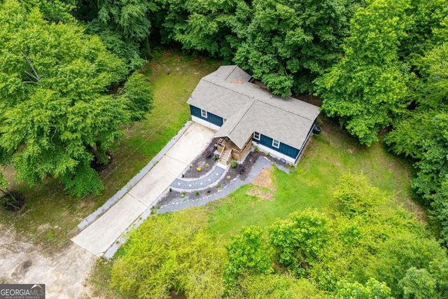 140 Walker Woods Drive, Carrollton, GA 30116