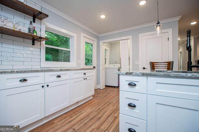140 Walker Woods Drive, Carrollton, GA 30116