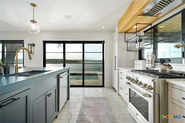 115 Lakeview Drive, Belton, TX 76513