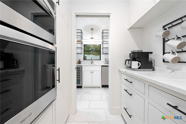 115 Lakeview Drive, Belton, TX 76513