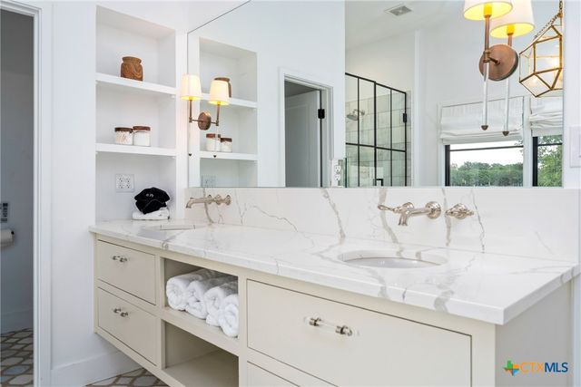 115 Lakeview Drive, Belton, TX 76513