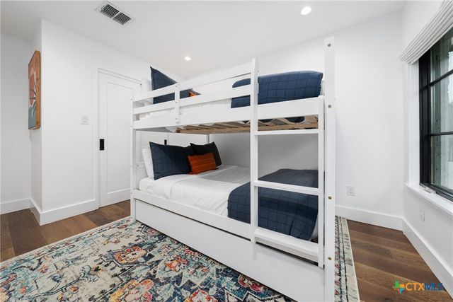 115 Lakeview Drive, Belton, TX 76513