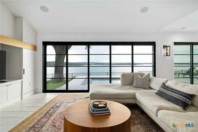 115 Lakeview Drive, Belton, TX 76513